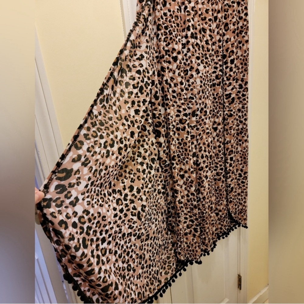 Women’s Leopard Wide Split Leg Pants Size: 2XL - Picture 3 of 4